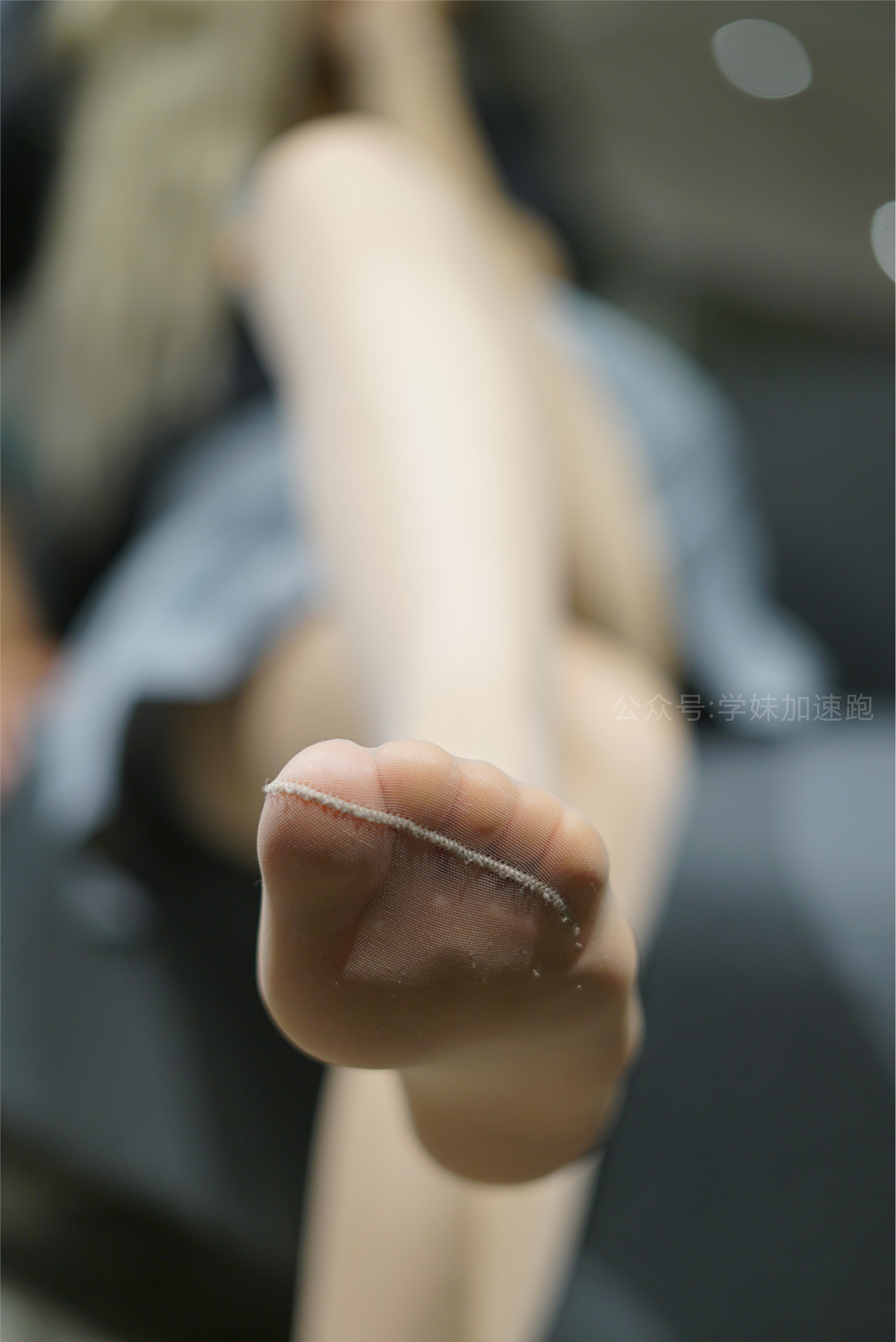 学妹加速跑 XM044《书巢里的金发少女-敏儿》